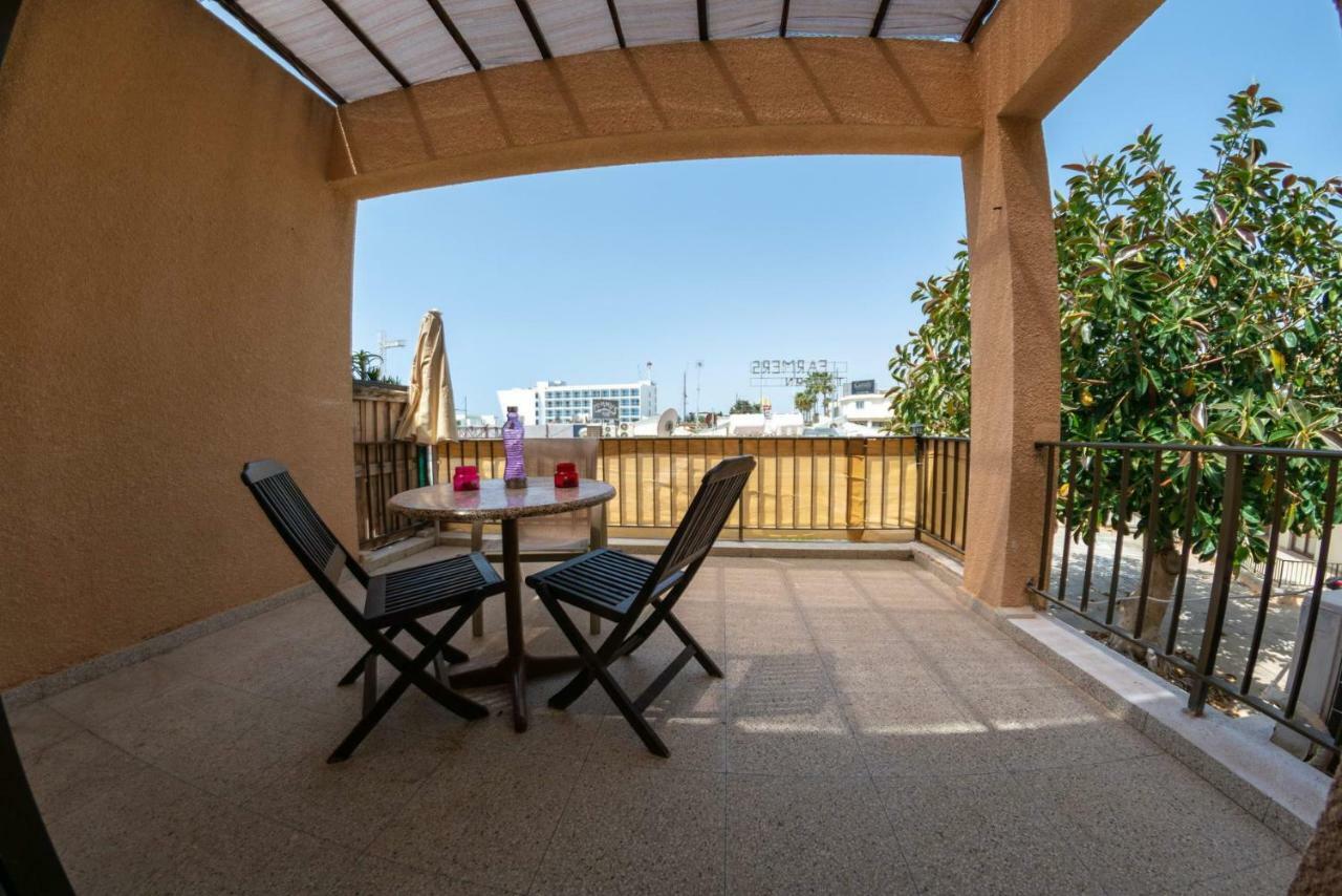 George Apartments Center Agia Napa Exterior foto