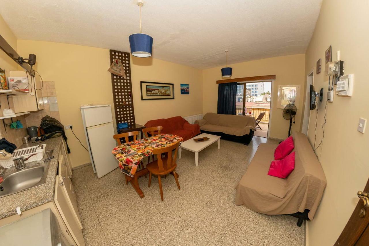 George Apartments Center Agia Napa Exterior foto
